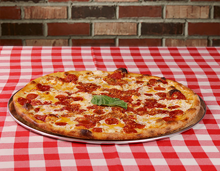 Exxtra Pepperoni & Hot Honey – Traditional Pizza